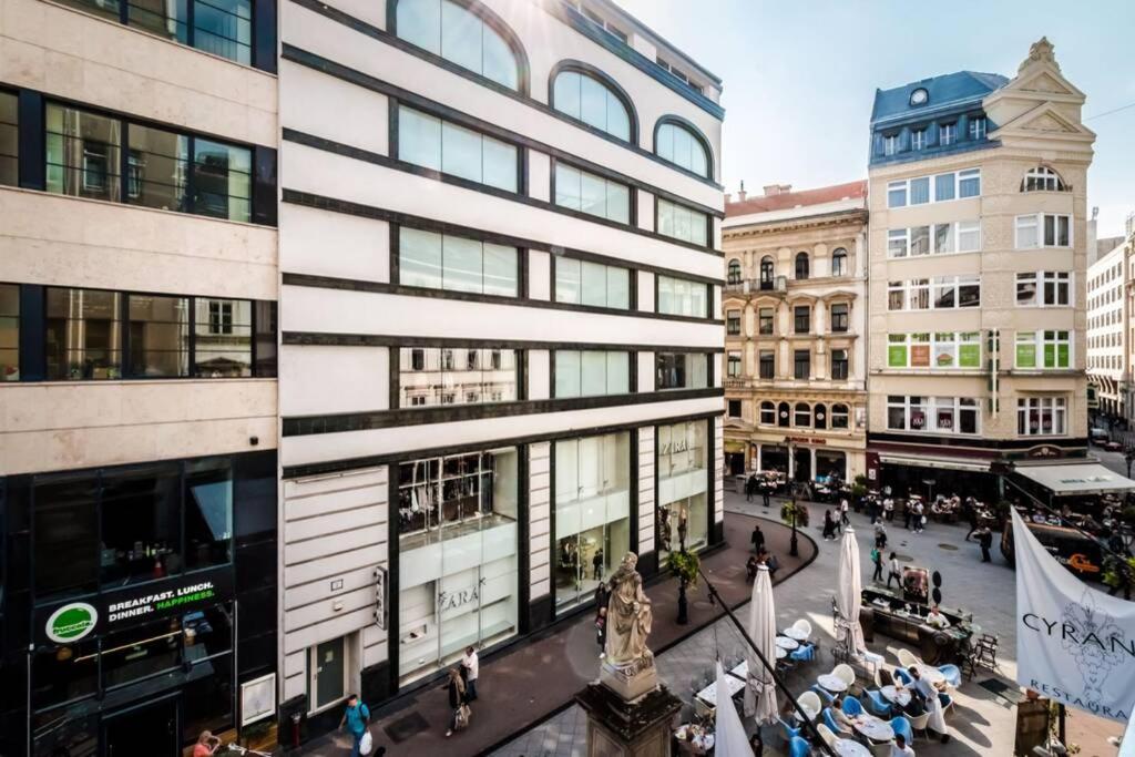 Best Located, 150 M2 5 Bedrooms Apt., Βουδαπέστη Εξωτερικό φωτογραφία