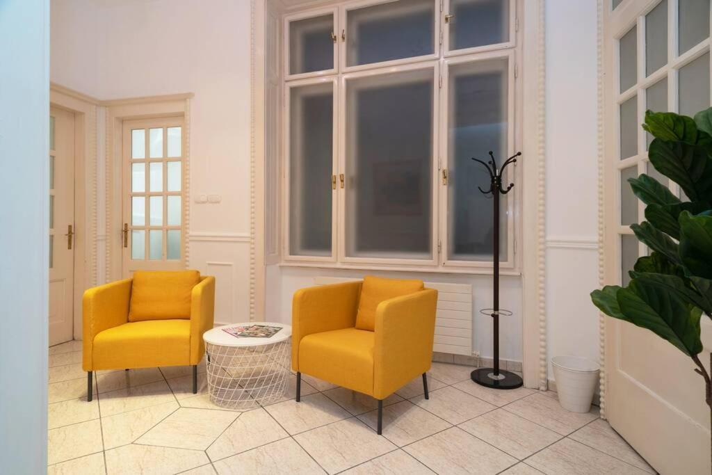Best Located, 150 M2 5 Bedrooms Apt., Βουδαπέστη Εξωτερικό φωτογραφία